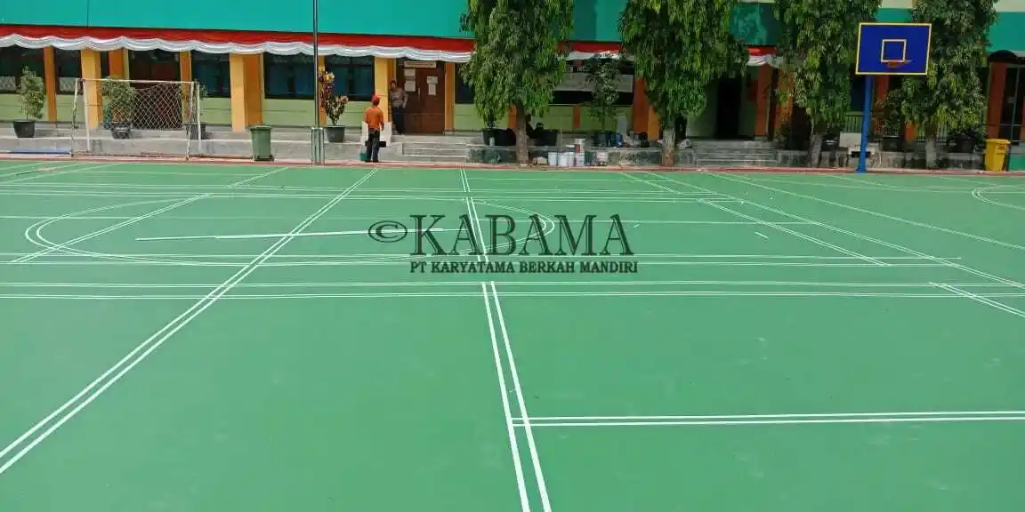 Dokumentasi proyek cat lapangan olahraga