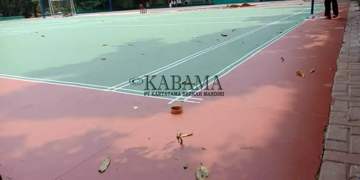 Dokumentasi proyek cat lapangan olahraga