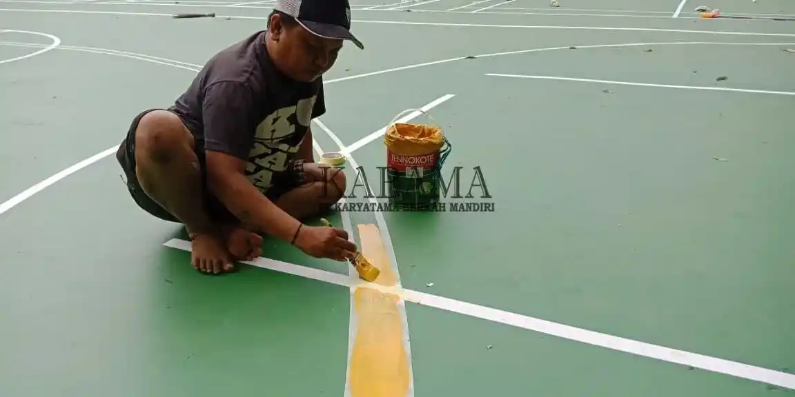 Dokumentasi proyek cat lapangan olahraga