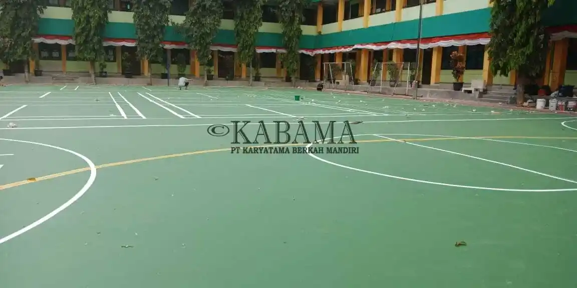 Dokumentasi proyek cat lapangan olahraga