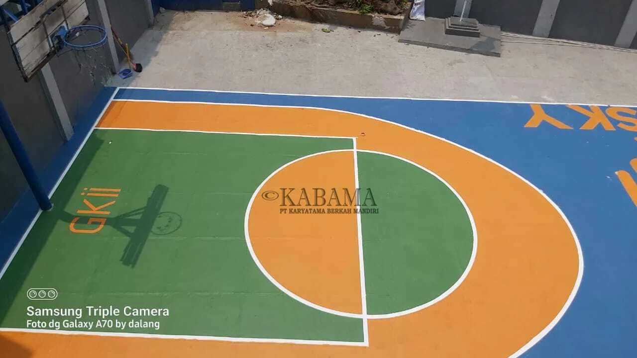 Dokumentasi proyek pengecatan lapangan olahraga