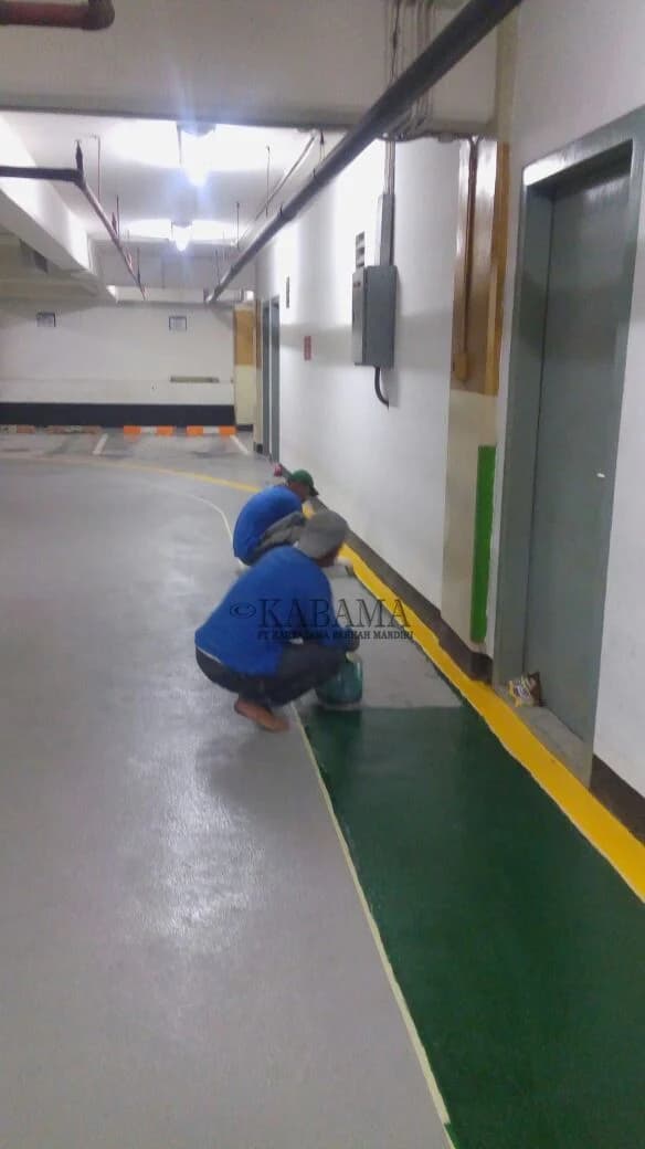 Epoxy Lantai Area Parkir dan Garasi